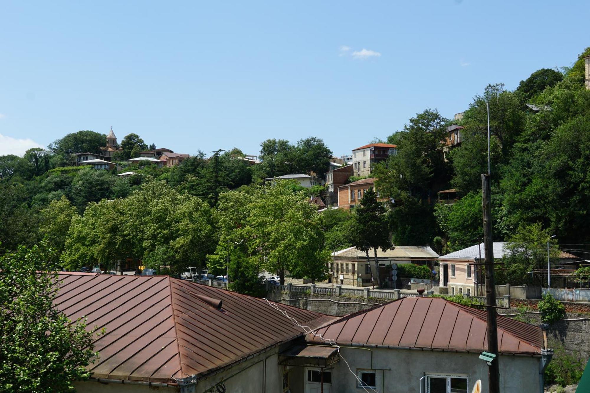 Dro Hotel Kutaisi Esterno foto