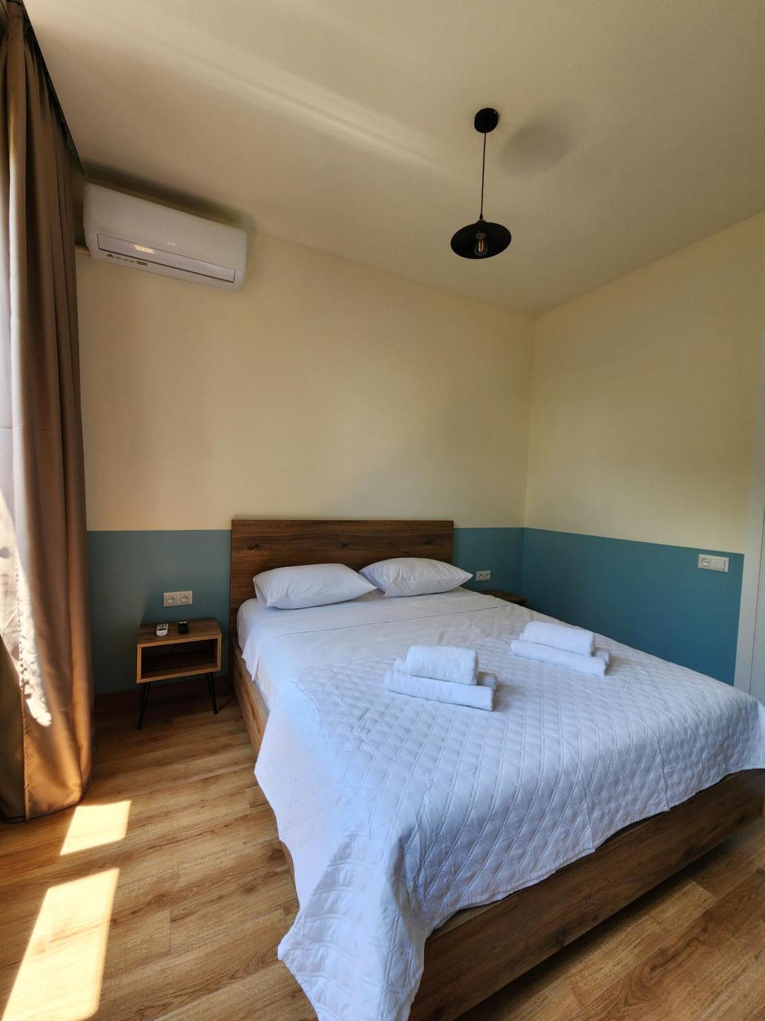 Dro Hotel Kutaisi Esterno foto